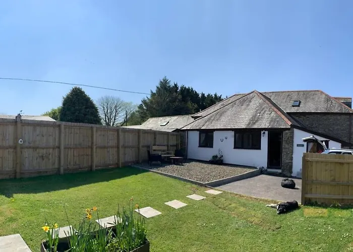 Horseshoe Cottage